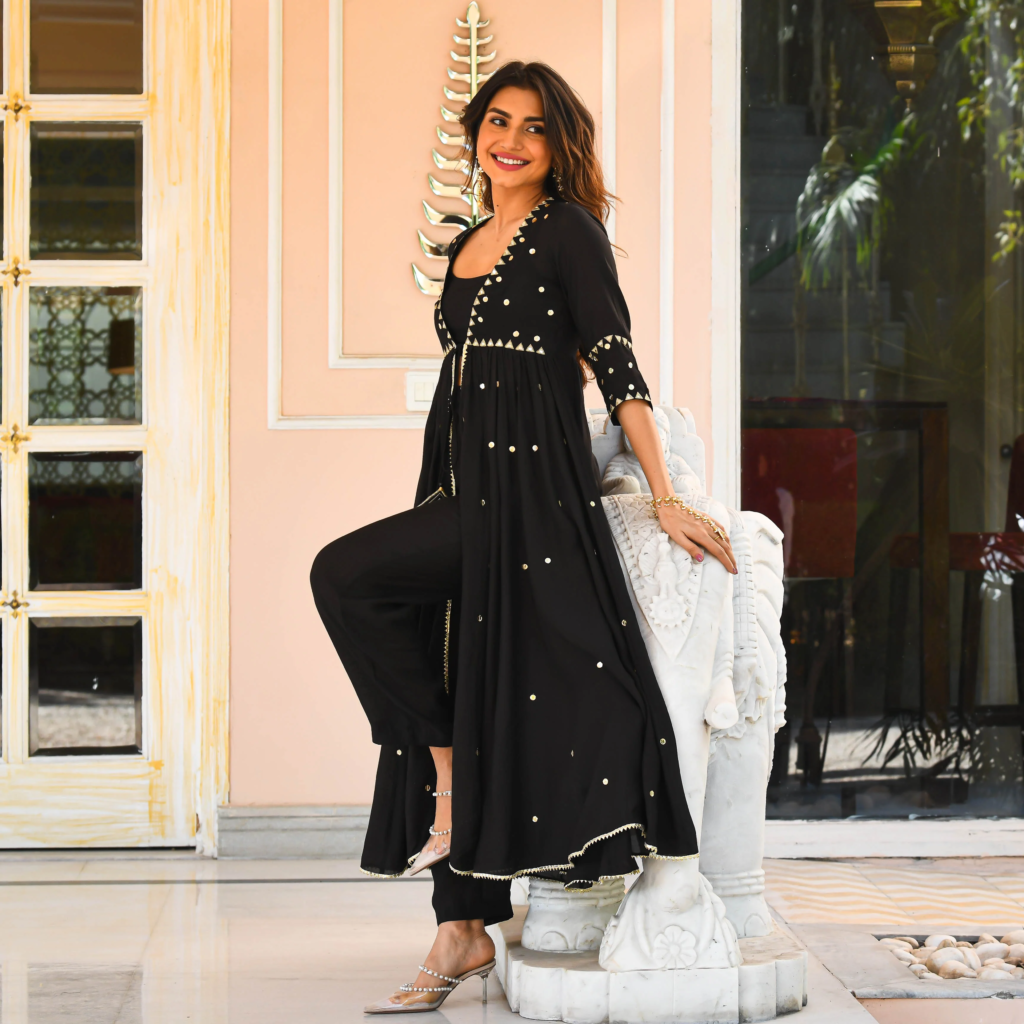 A Comprehensive Guide for Buying Cotton Kurta for Women
