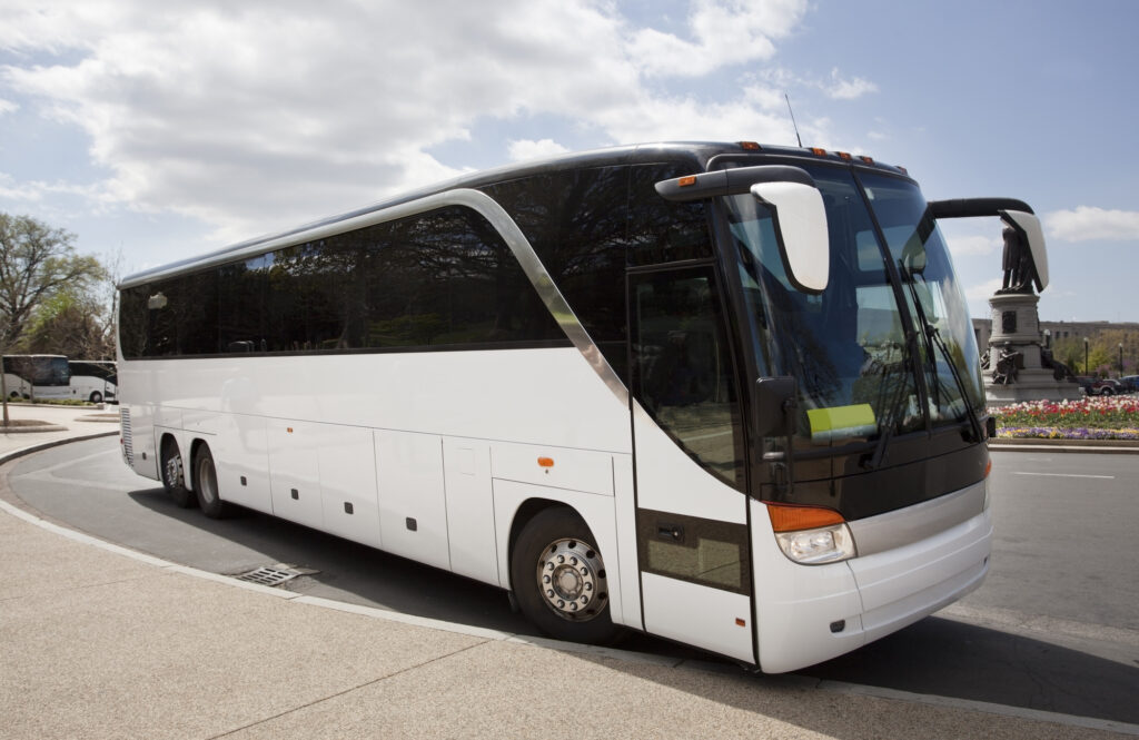 Planning a Multi-Day Trip? How Charter Bus Services Make Travel Easier